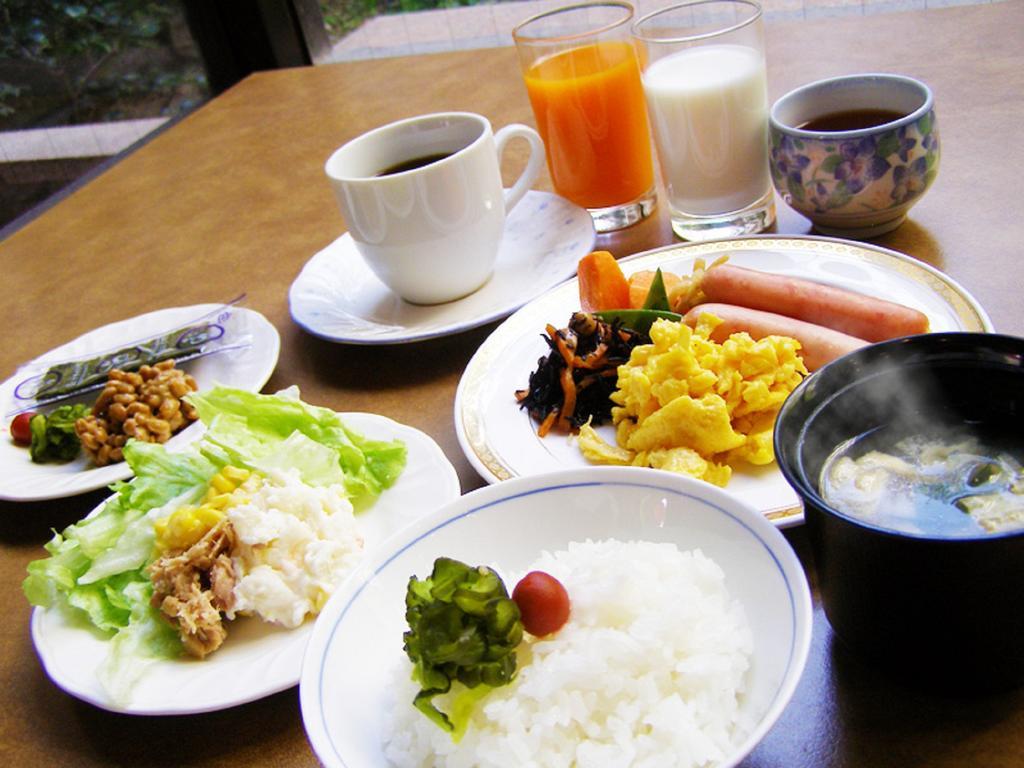 Hotel Tsubame Hills Exterior photo
